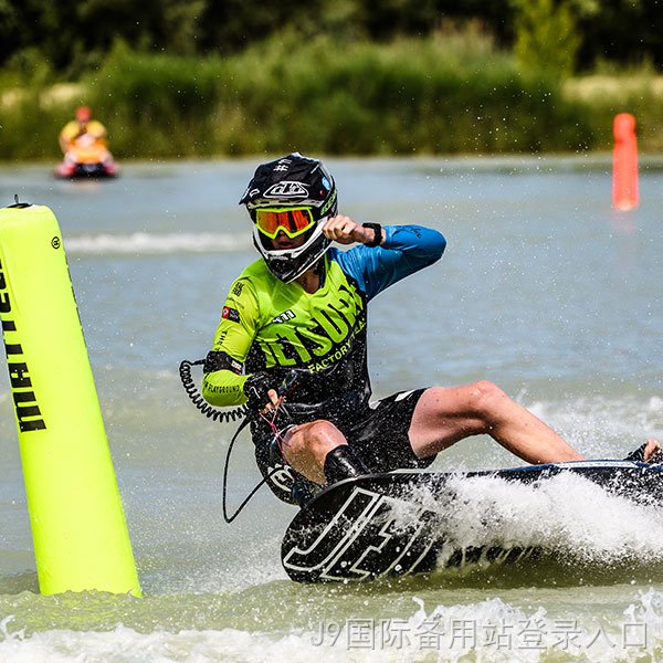 racer_600x600.jpg